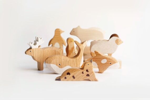 Wooden Arctic Animal Toy Set: Handmade Oak Fi...