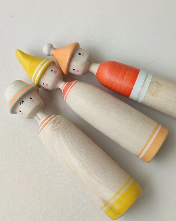 Handmade Wooden Peg Doll Set: Waldorf Toys...