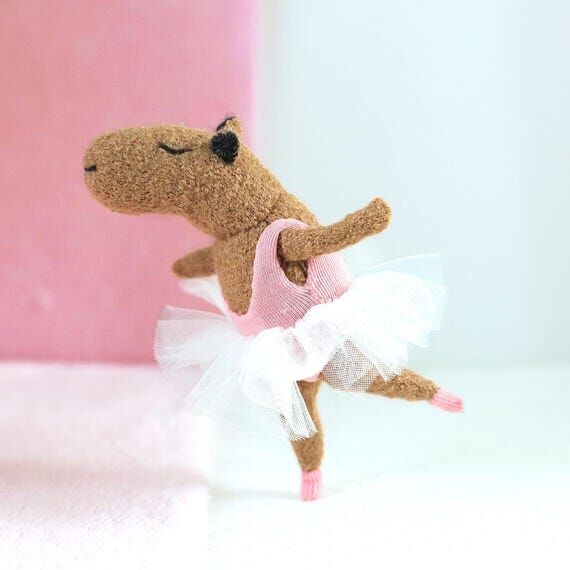 Ballerina Capybara, Wool Soft Sculpture Figur...