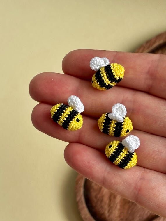 Mini Crochet bumble Bees - set of 3 - Handmad...