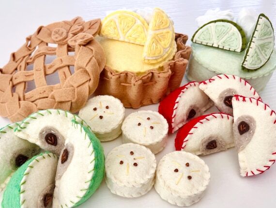 Felt Pie Set, Play Food, Montessori Toy Kitch...