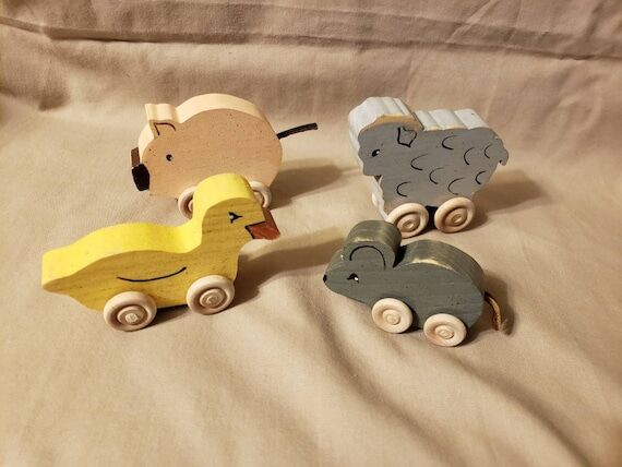 Animal on wheels Set of 4...