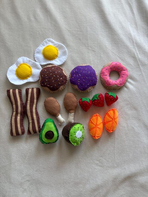 16 piece handmade felt food pretend play set...