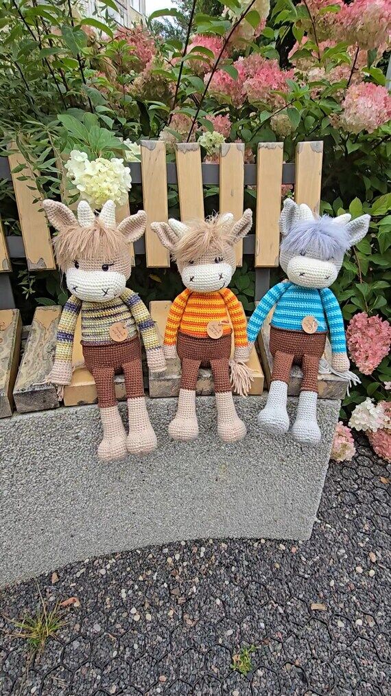 Amigurumi Bull Plush Toy (Handmade from Natur...