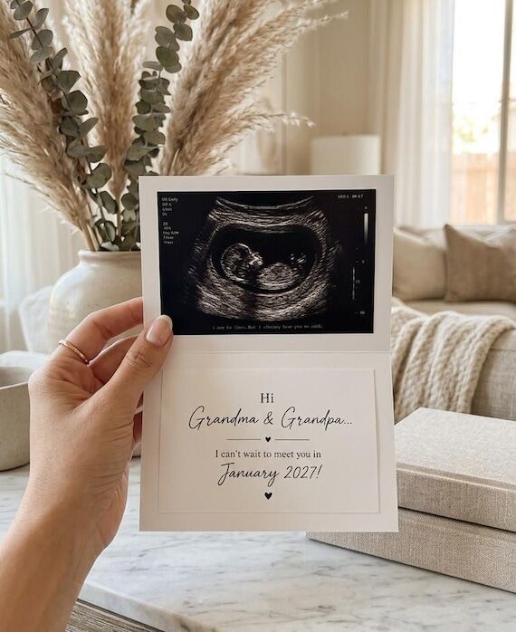 Pregnancy Reveal Grandparents Ultrasound Phot...