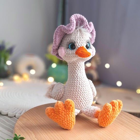 Cute Crochet Goose Plush Doll, Handmade Amigu...