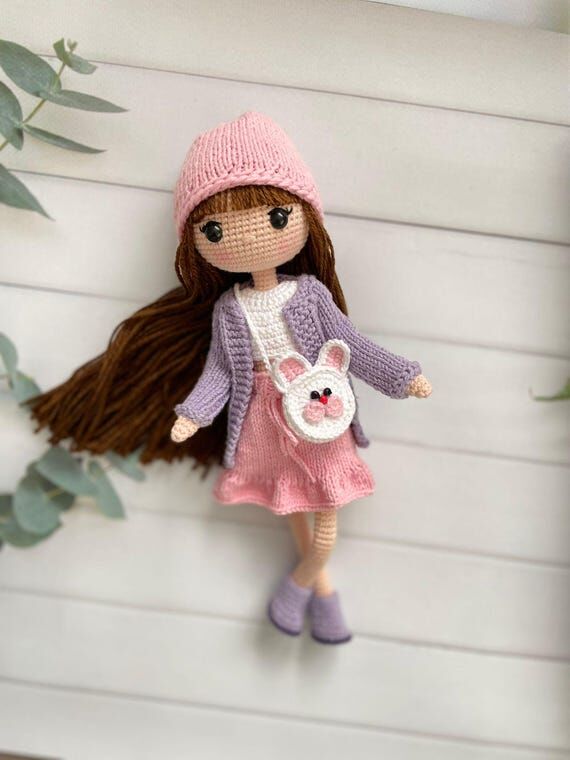 Crochet Doll with Accessories: Posable Amigur...