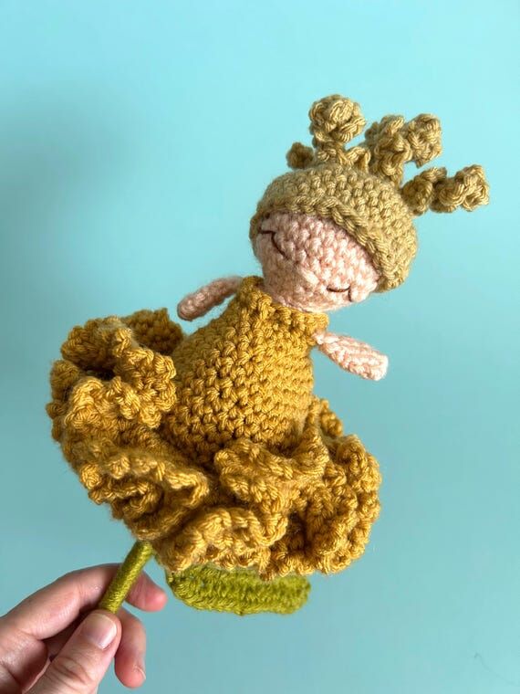 Crochet Carnation Flower Doll – Whimsical Y...