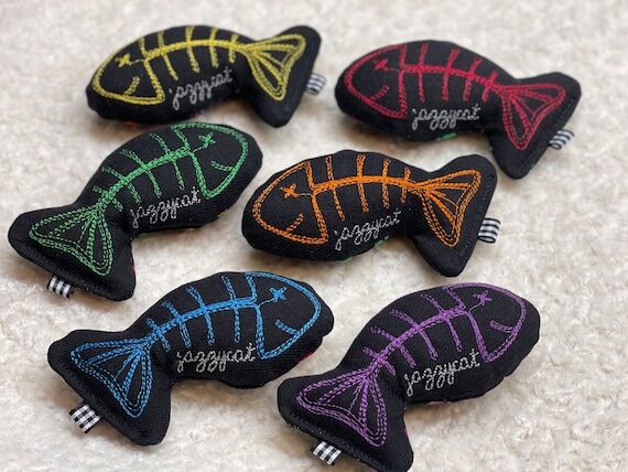 Handmade Rainbow CAT TOY, Rainbow Fishbones N...