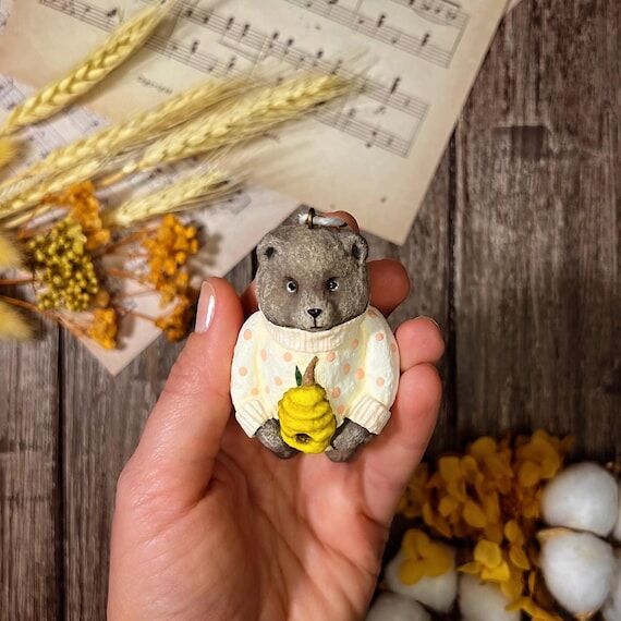 Spun Cotton Wool Bear Ornament: Vintage Inspi...