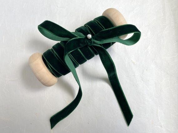 Green Velvet Ribbon, 3/8 Inch, 15 ft on Handm...