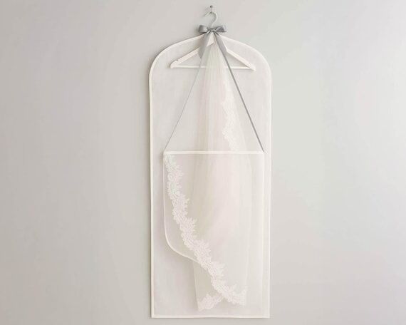 Wedding Veil Storage Bag Set with Hanging Hoo...