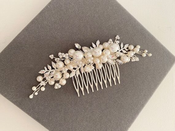 Awen Pearl Bridal Hair Comb: Swarovski Crysta...