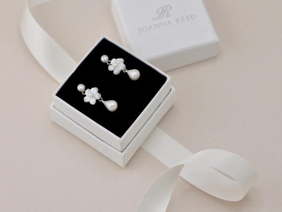 Mother of Pearl Flower Bridal Earrings – De...
