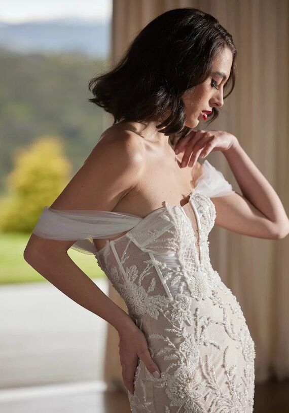 DETACHABLE Off Shoulder Tulle Weddings Dress ...