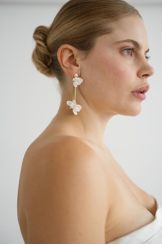 UMA White Floral Drop Earrings, Wedding Earri...