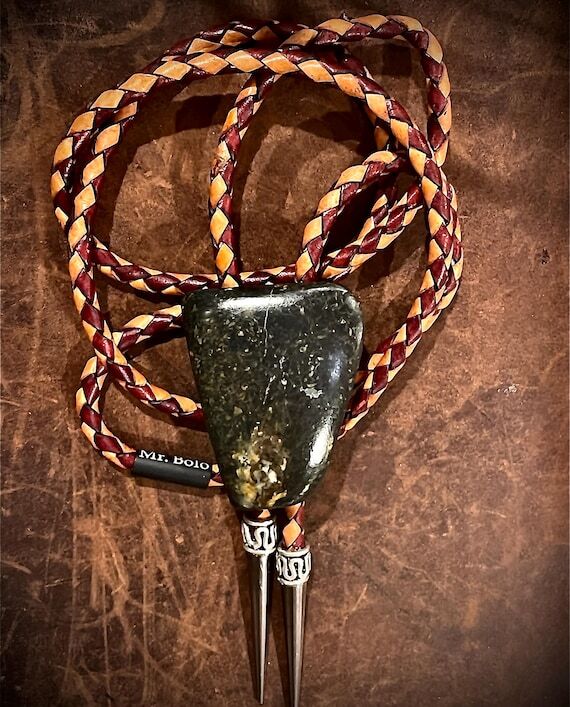 Gembone Bolo Tie, Handmade, All Natural, Wedd...