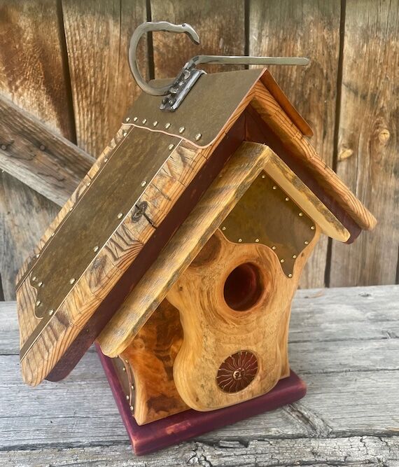 Wren House Birdhouse Barnwood Recycled Handma...