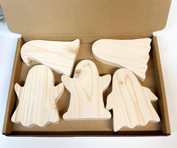 Unfinished Wooden Ghost Set, 5 Freestanding H...