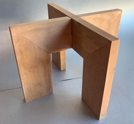 Medium Wooden Plant Stand: Collapsible Pine P...