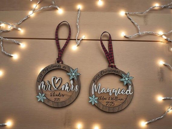 Personalized Newlywed Christmas Ornament| Wal...