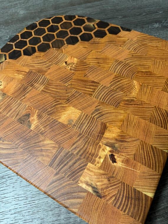 Endgrain Honeycomb inlay Butcher Block Cuttin...