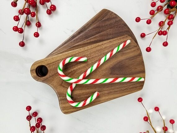 Walnut Charcuterie Board – Personal Size Wo...