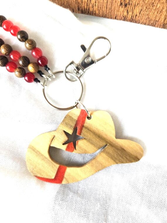 Handmade Wood Cowboy Hat Keychain – Red Res...