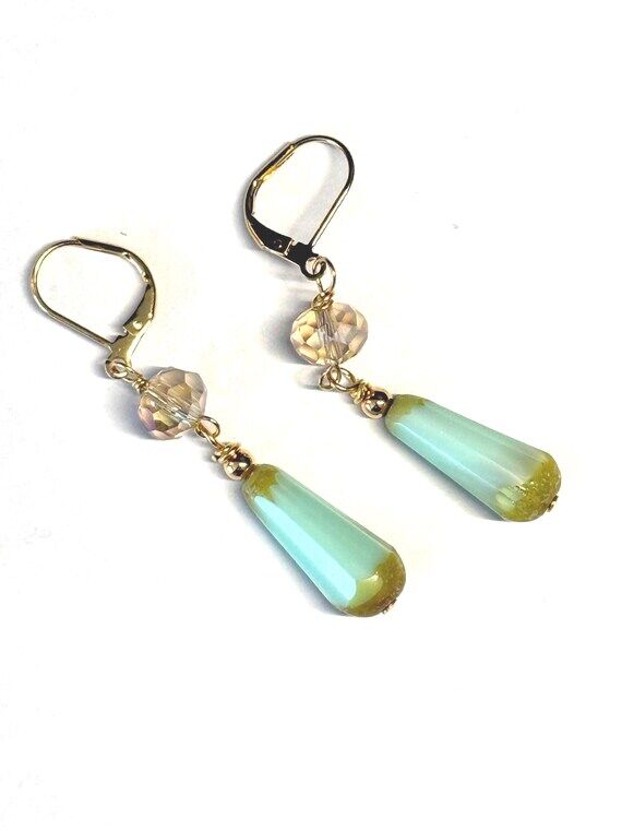 Mint Green Fire polished Glass teardrop beade...