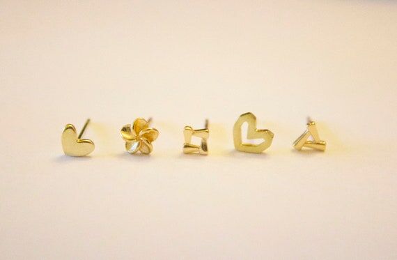 Minimalist 14k Gold Plated Stud Earrings: Dai...