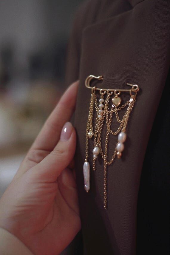 Gold Chain Brooch with Pearls – Layered Sta...
