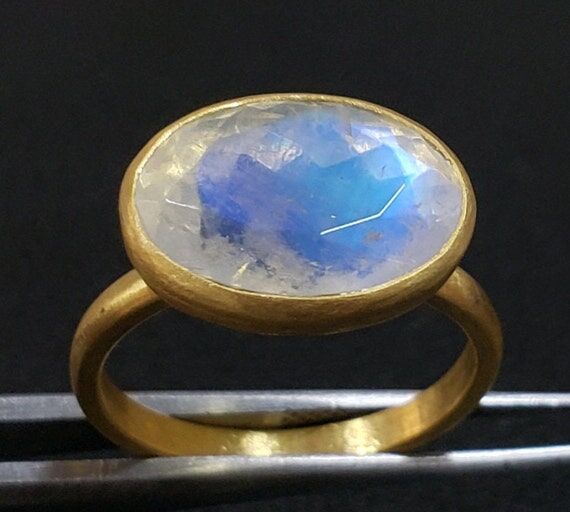 14k Gold Rainbow Moonstone Ring: Oval Blue Fl...