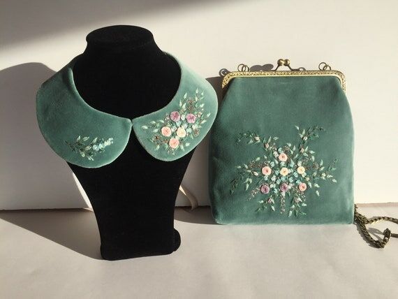 Emerald velvet crossbody bag Emerald peter pa...