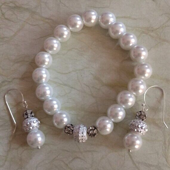 White Pearl Bracelet Set, Brides Set, Beautif...