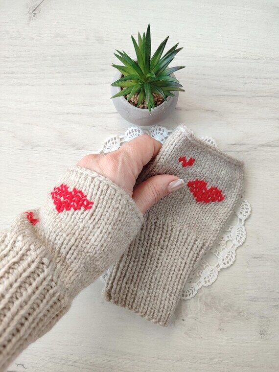 Handmade Knitted Fingerless Wool Mittens Hear...