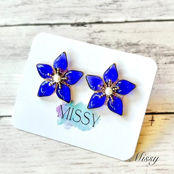 Kikyou 桔梗　(Balloon flower) earring...
