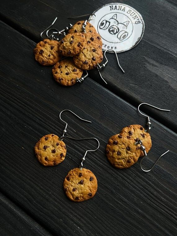 Handmade Chocolate Chip Cookie Earrings: Poly...