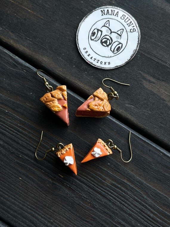 Handmade Pumpkin Pie Earrings: Miniature Poly...