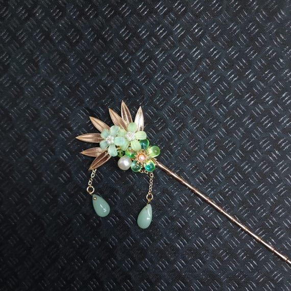Handmade Green Glass Flower Hair Stick, Gold ...