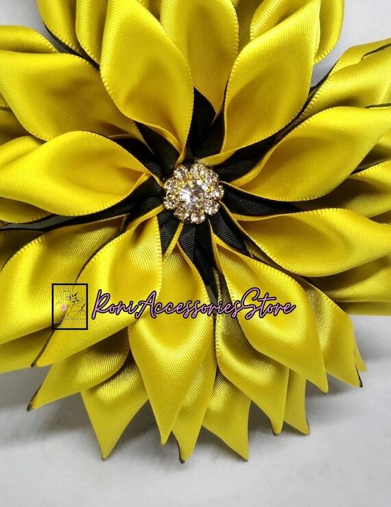 Pin Corsage Yellow and Black Double Satin Rib...
