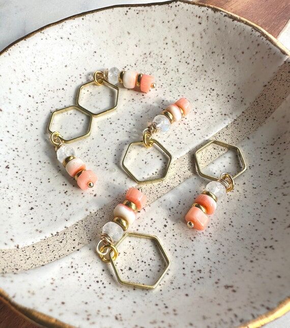Coral Sea Shell & Moonstone Knitting Stitch M...