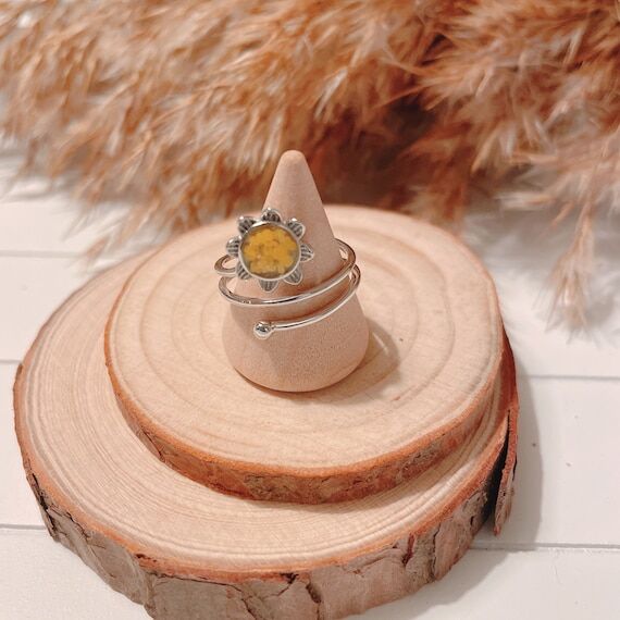 Sunflower ring, wrap around twist ring, real ...
