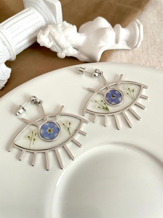 Forget me not, Pressed flower eye earrings, r...