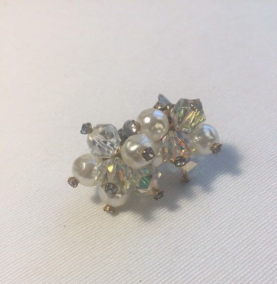 Vintage Laguna Star Earrings. Costume jewelry...