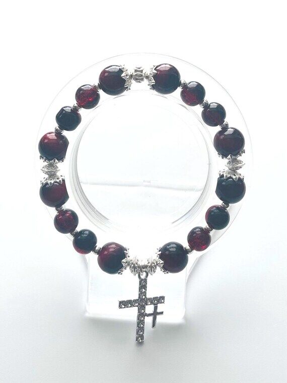 Black and Red Mixed Bead Stretch Bracelet...