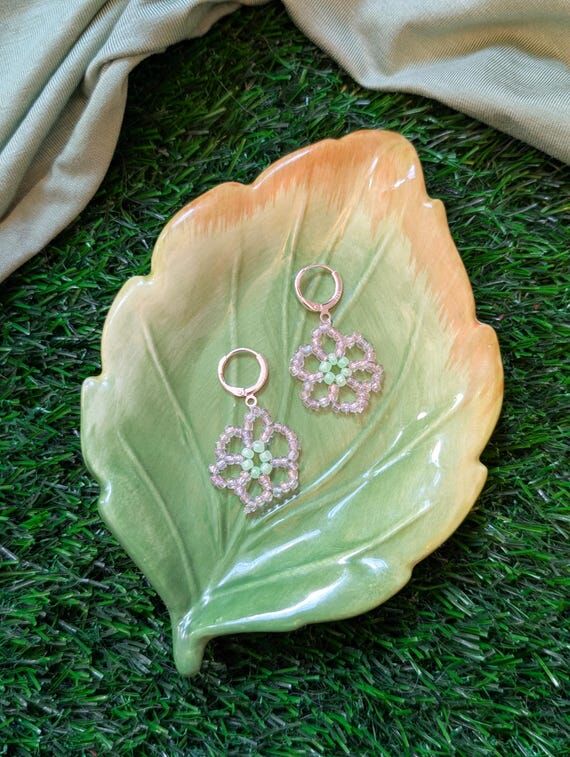 Classic Daisy Earrings...