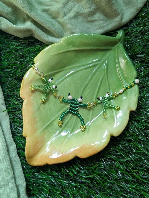 Handmade Beaded Frog Necklace: Ms Frizzle-Cor...