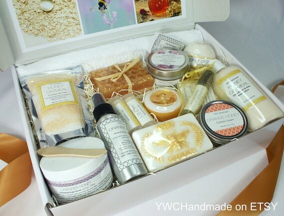 Spa Gift Set for Women, 17pc Deluxe Box, Hone...