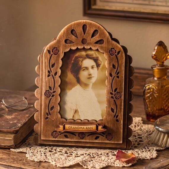 Handmade Nicho and Retablo Style Photo Frame ...