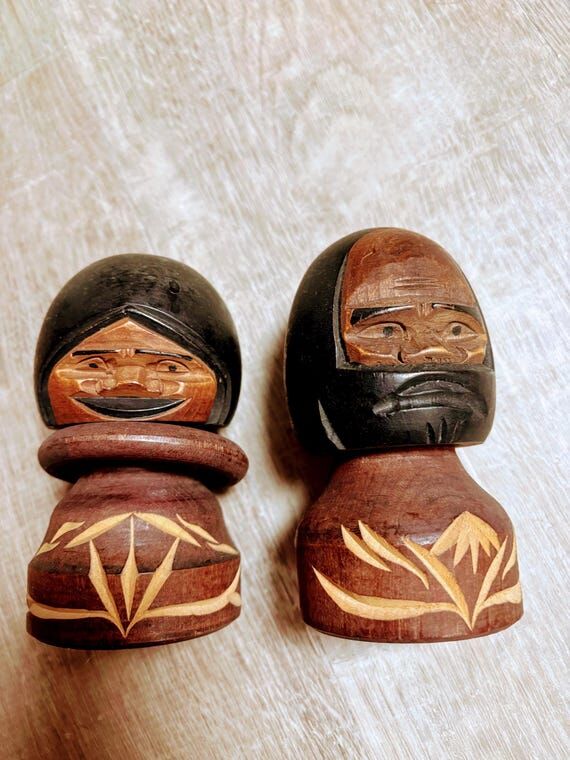 Vintage set of Japanese wooden art...